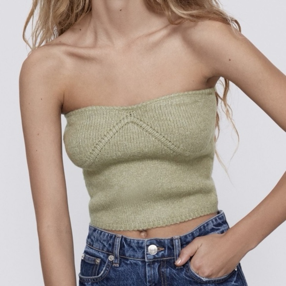 Zara Cozy Strapless Crop